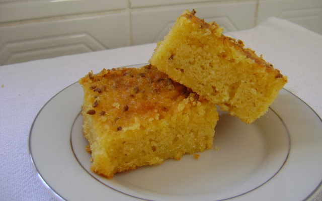 Bolo de fubá cozido