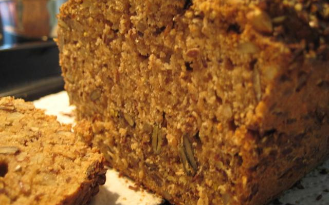 Pão de cereais fácil