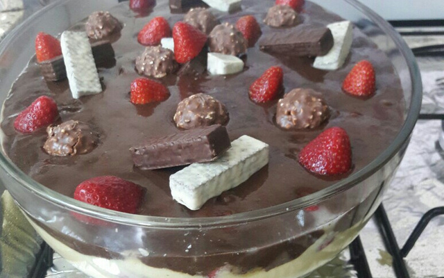 Pavê de Bombom da Pri