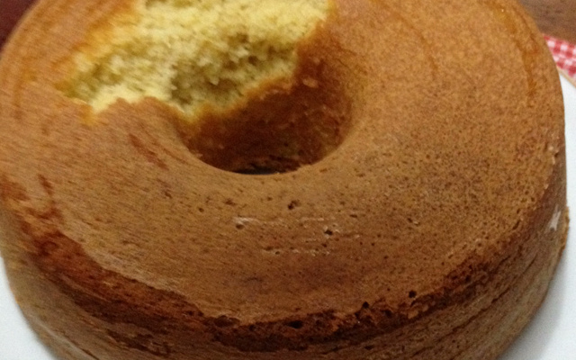 Bolo de laranja inteira