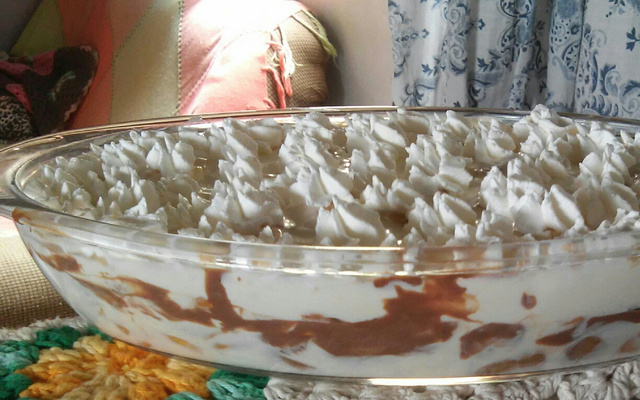 Pavê de morango com chocolate