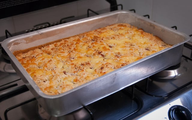 Bolo de goiabada cascão