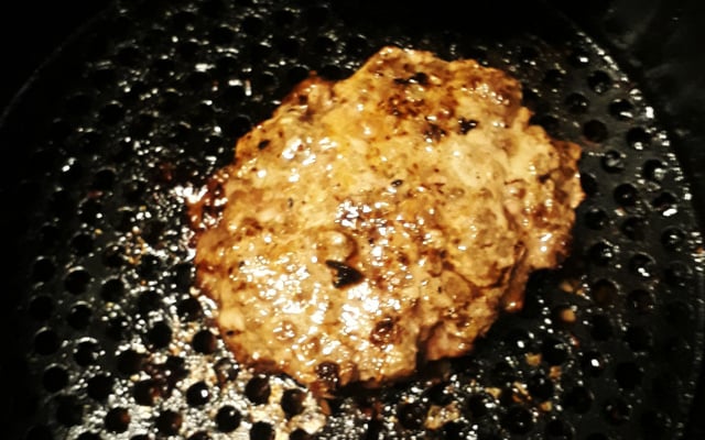 Hambúrguer na air fryer