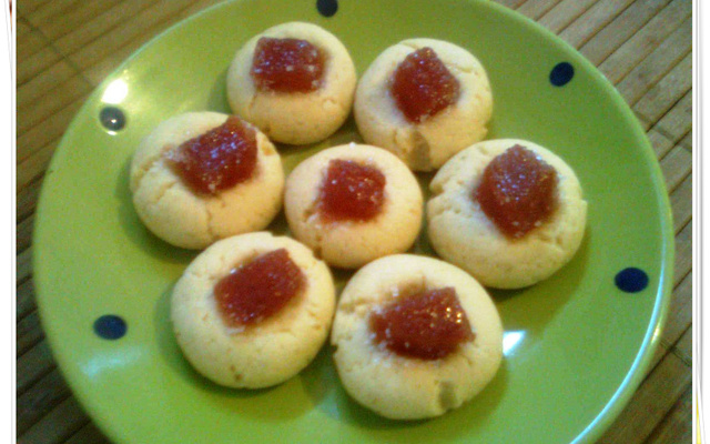 Biscoito amanteigado com goiabada