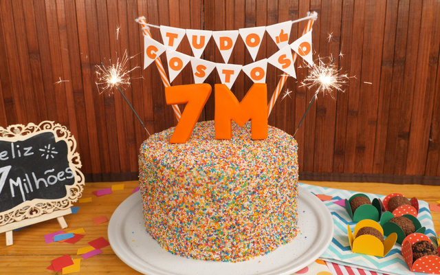 Bolo formigueiro colorido