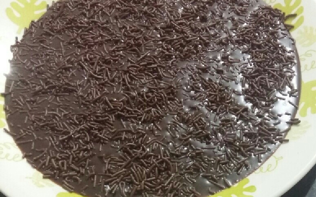 Brigadeiro de colher feito com leite em pó