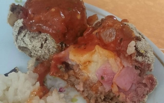 Polpetone assado e recheado