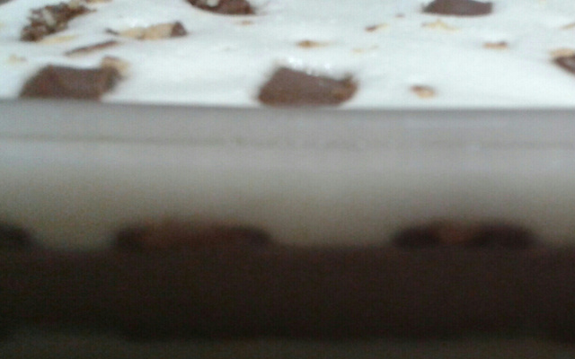 Pavê com pedaços de chocolate