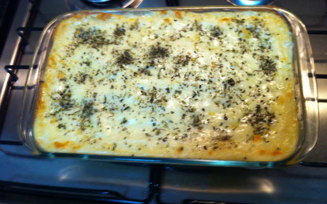 Bolo de batata com creme de leite da Aline