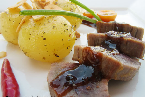 Carne de sol e batatas sauté com ervas