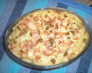 Fettuccine com peito de peru defumado