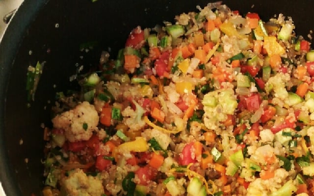 Quinoa (quinua) com legumes