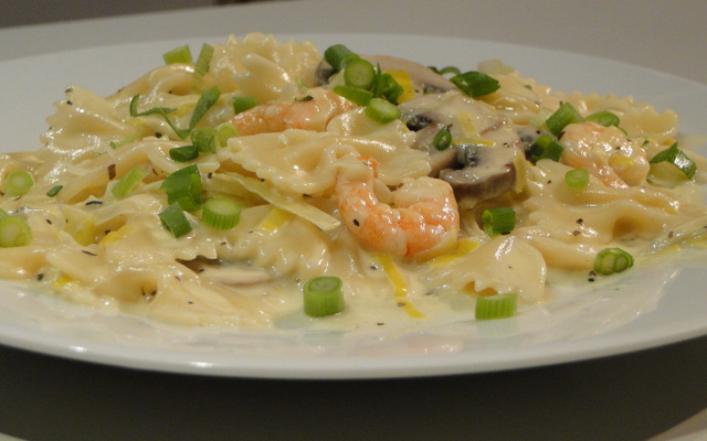 Massa ao molho de camarão e vinho branco