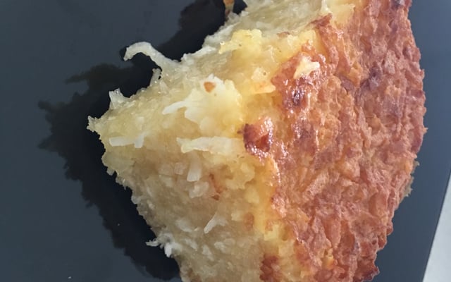 Bolo cremoso de mandioca (aipim)