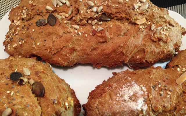 Pão de cereais fácil