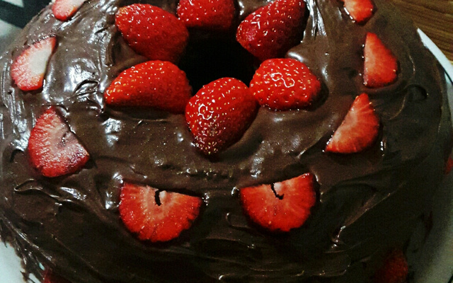 Bolo de iogurte e creme de avelã