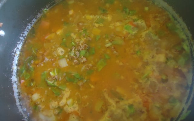 Carne moída simples com salsicha