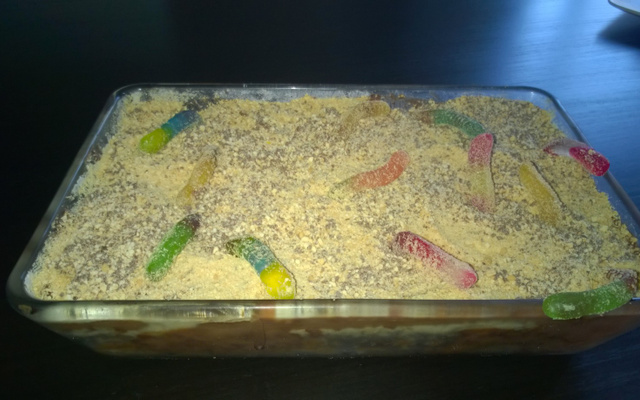 Pudim de terra para o halloween