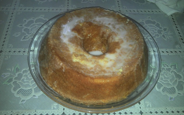 Bolo cremoso de milho verde