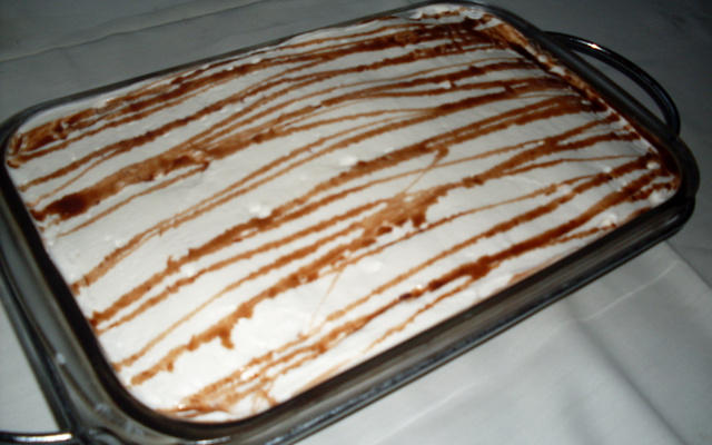 Pavê de chocolate com ameixas