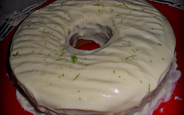 Bolo de limão com iogurte