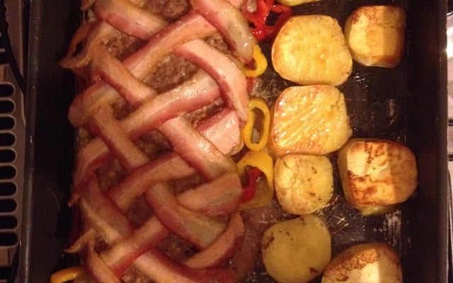 Rolo de carne com batata doce