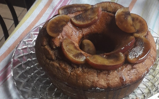 Bolo de maçã sem glúten e sem lactose