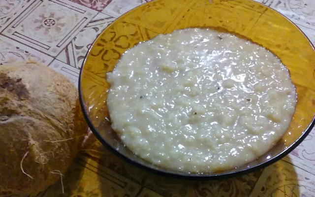 Cocada mole de leite condensado