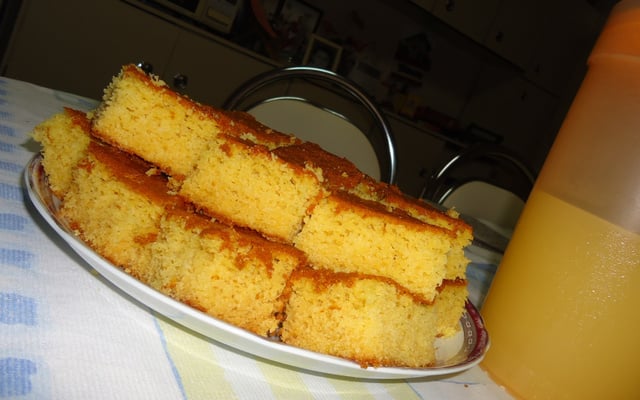 Bolo de fubá cozido