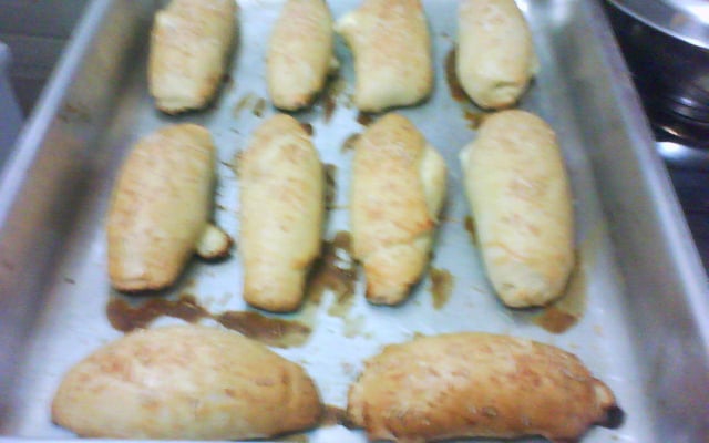 Pão semi folhado de presunto