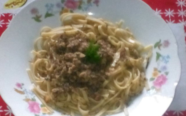 Macarrão ao molho especial de sardinha