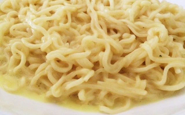 Miojo prático com requeijão