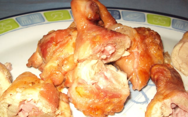 Coxa de frango recheada assada