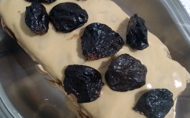 Bolo de Ameixa com Fondant de Café