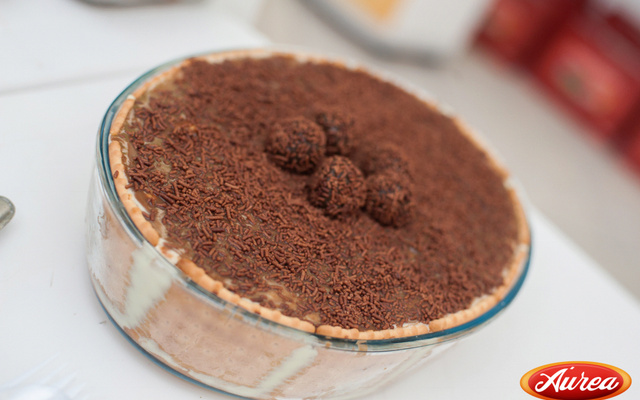 Torta de Bolacha e Brigadeiro - Áurea