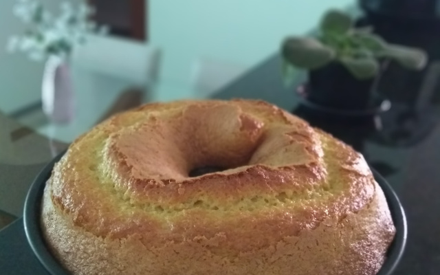 Bolo de laranja inteira