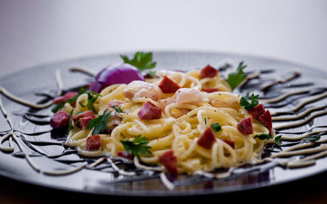 Macarrão à carbonara