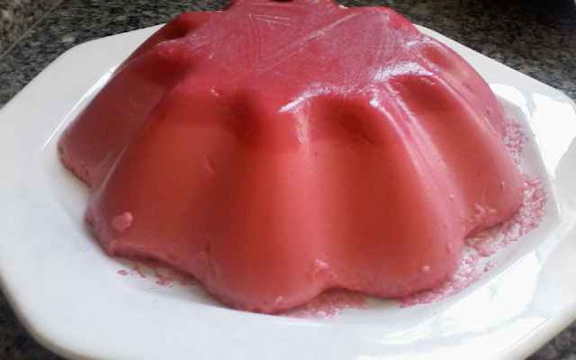 Gelatina cremosa com leite