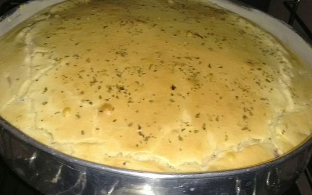 Torta de presunto e mussarela
