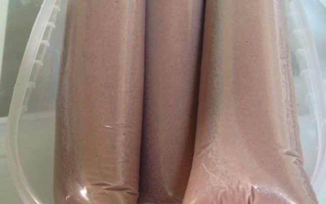 Picolé cremoso de chocolate