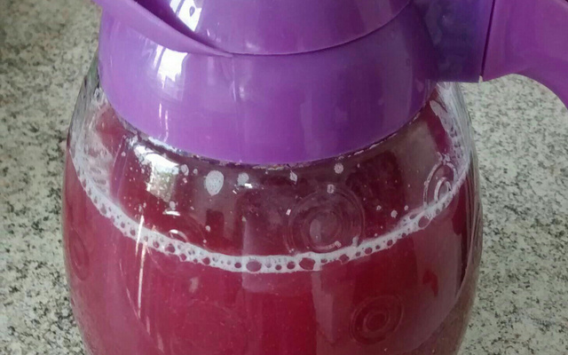 Suco de uva concentrado caseiro