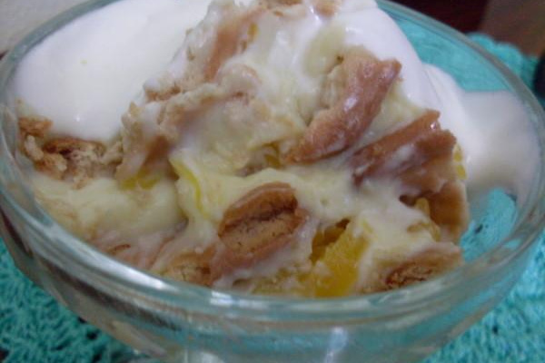 Pavê de pessêgo da Edi