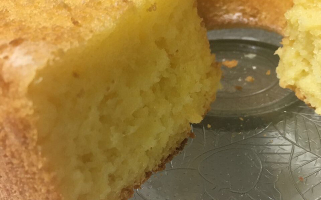 Bolo cremoso de mandioca