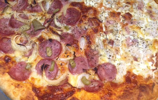 Massa de pizza para forno a lenha