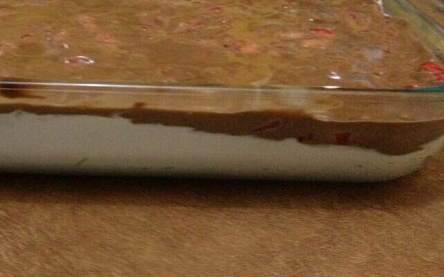 Sobremesa de morango com chantilly