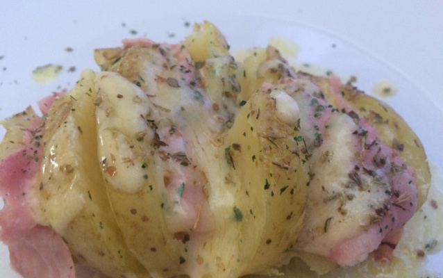 Batata recheada fácil