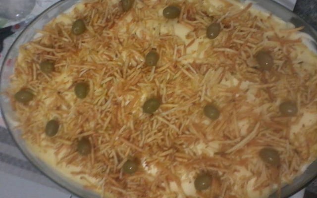 Escondidinho de frango com requeijão