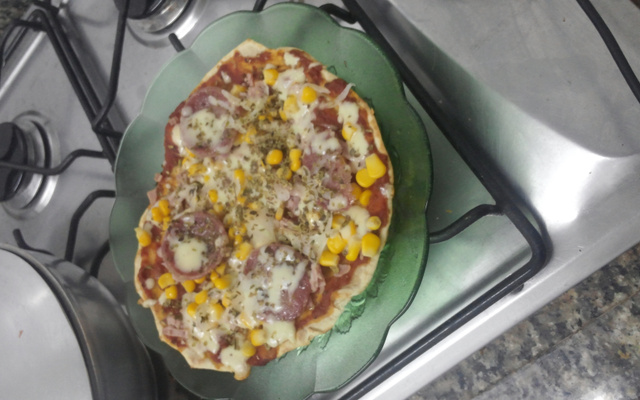 Pizza de frigideira sem fermento
