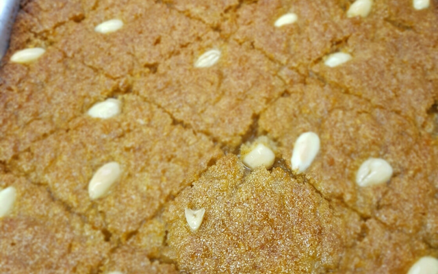 Receita de Hricet lauz - doce de Semolina (doce árabe)