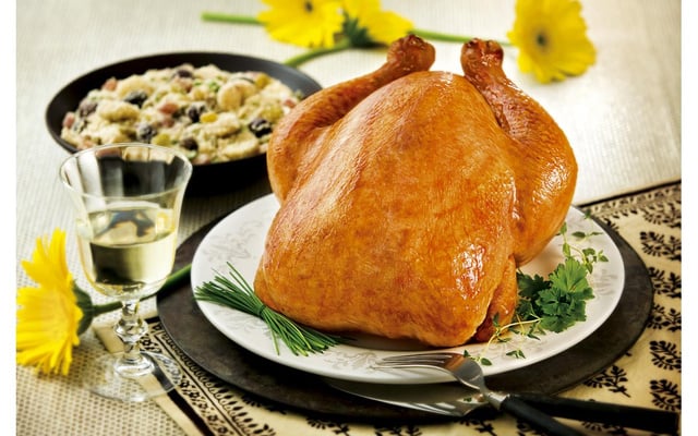 Chester desossado com farofa de frutas secas